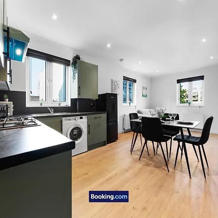 Modern, Central & Comfy Apt By Stay Smart Short Lets & Serviced Accommodation Deptford With Free Wifi